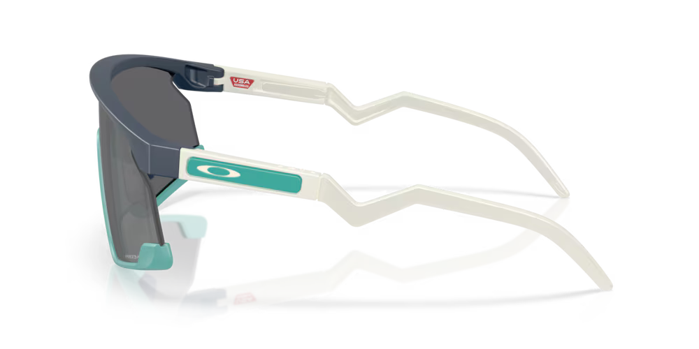 OAKLEY PACIFIC TRAIL COLLECTION