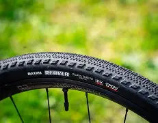 LLANTA MAXXIS GRAVEL REAVER EXO ALAMBRE 700 X 45