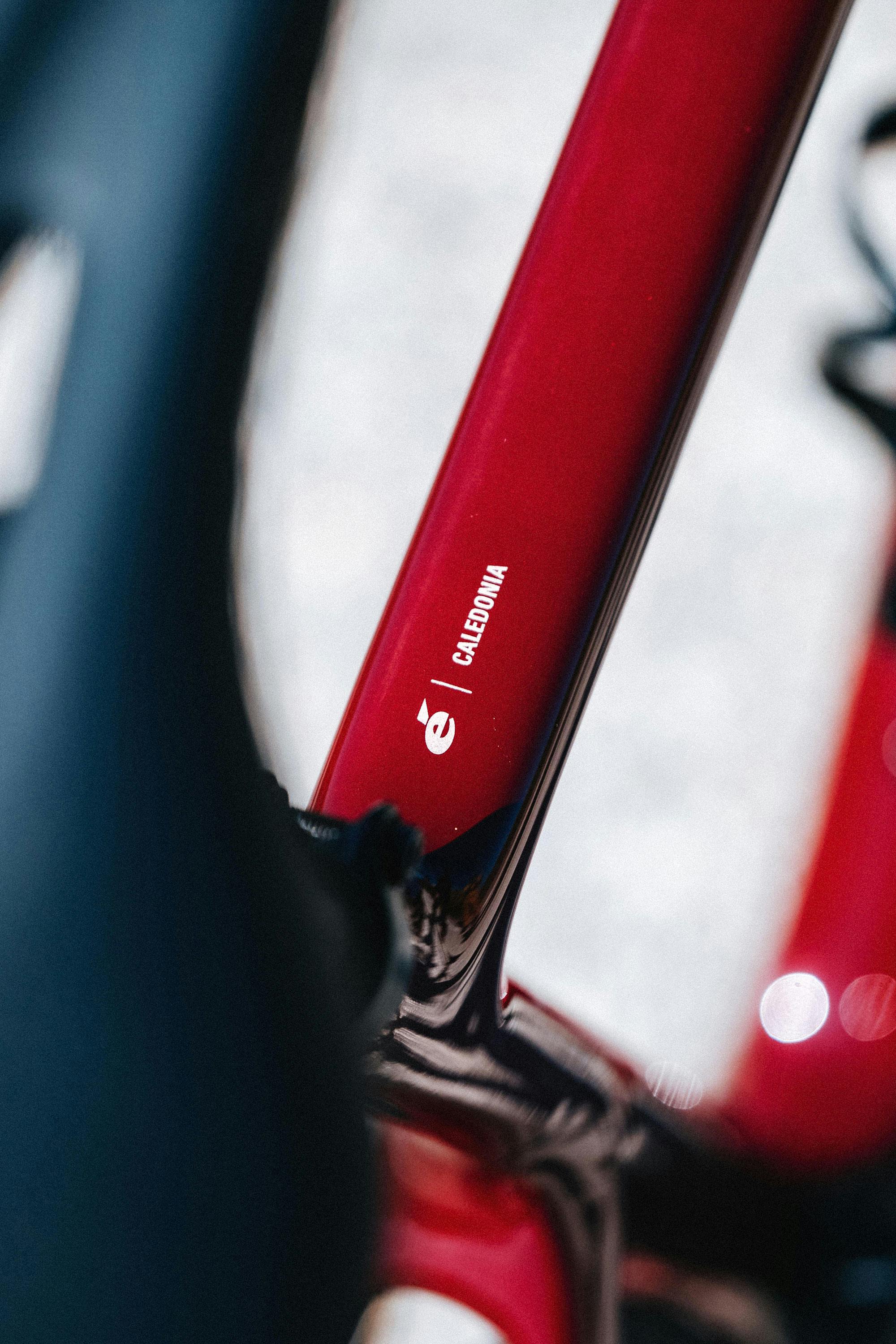 CERVELO CALEDONIA SHIMANO 105 DI2 CARMINE 54